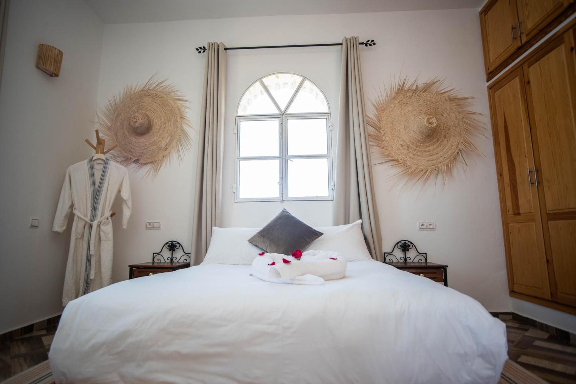 Villa Les Jardins Fleuris 4 Bedrooms 索维拉 外观 照片